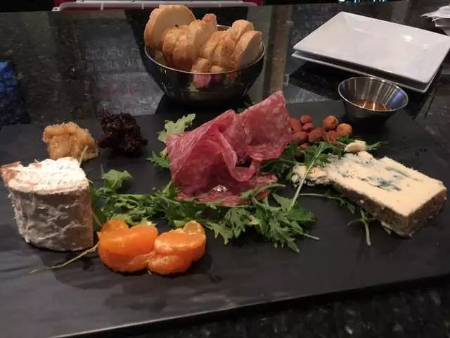 20twenty cheese bar