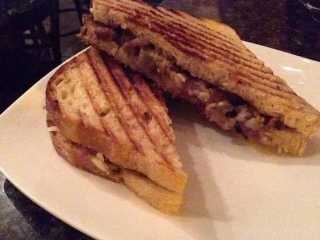 20twenty cheese bar