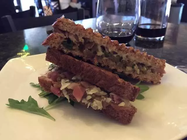 20twenty cheese bar