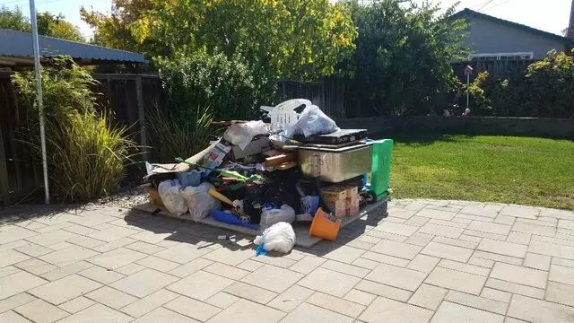 James&apos; Junk Removal
