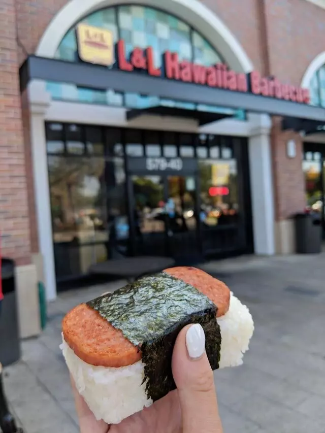 L&L Hawaiian Barbecue
