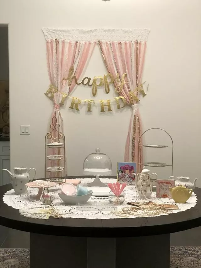The Elegant Teacup