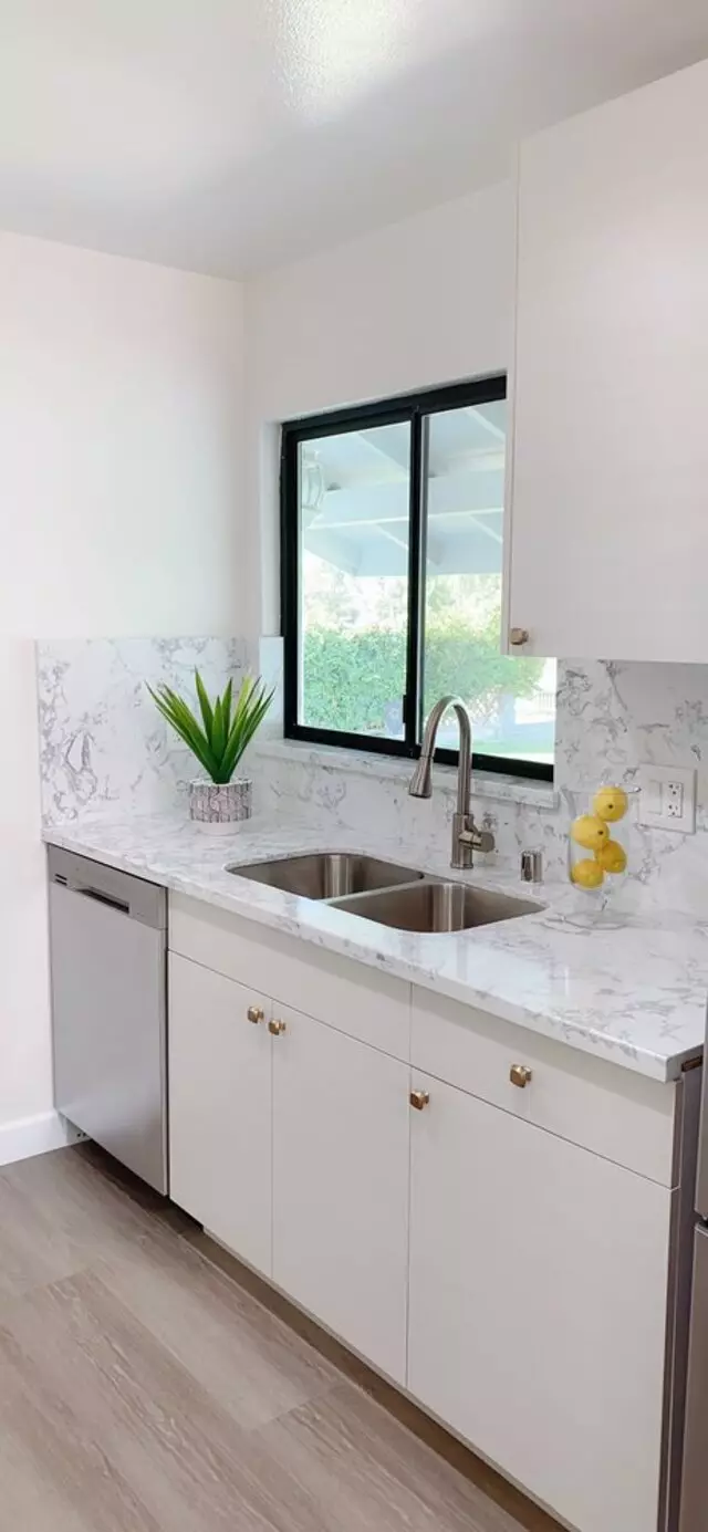 Easie Cabinets