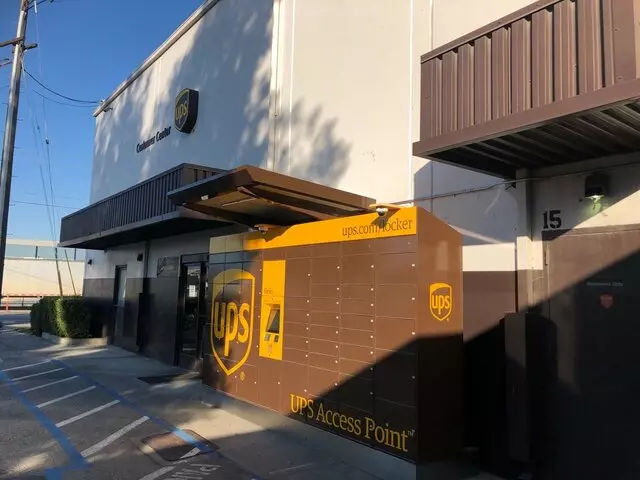 UPS Customer Center