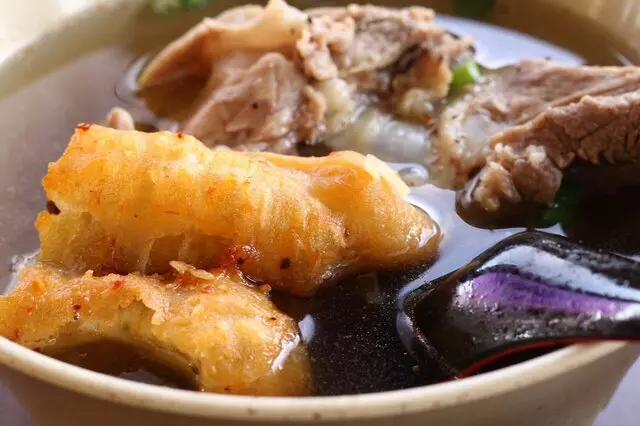 Yummy Trieu Chau