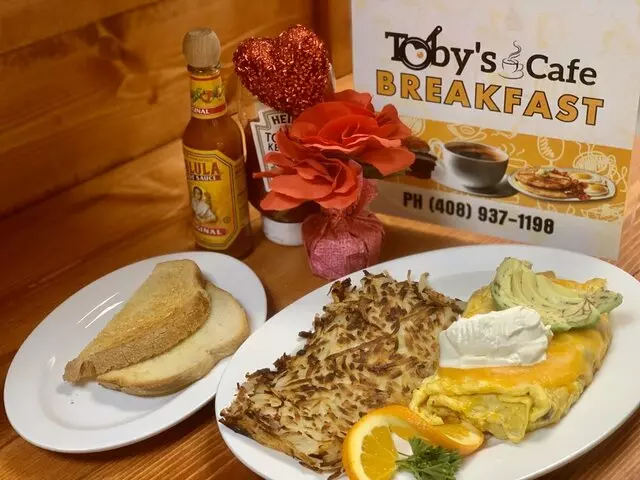 Toby&apos;s Cafe