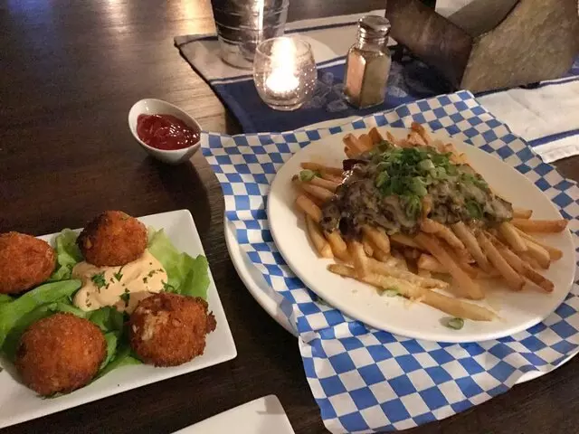 Ludwigs German Table