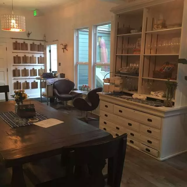 Ludwigs German Table