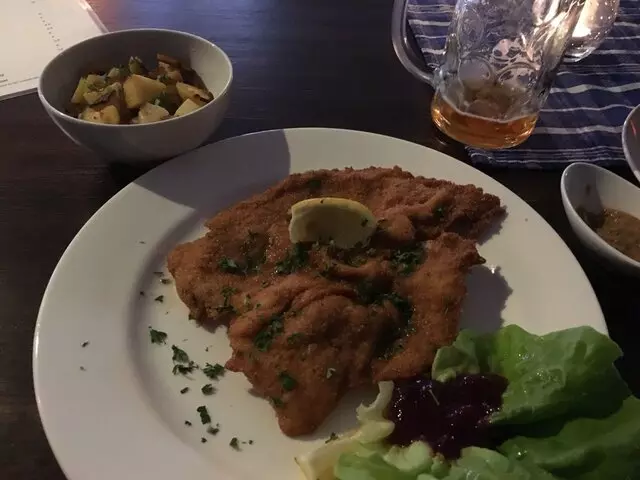 Ludwigs German Table