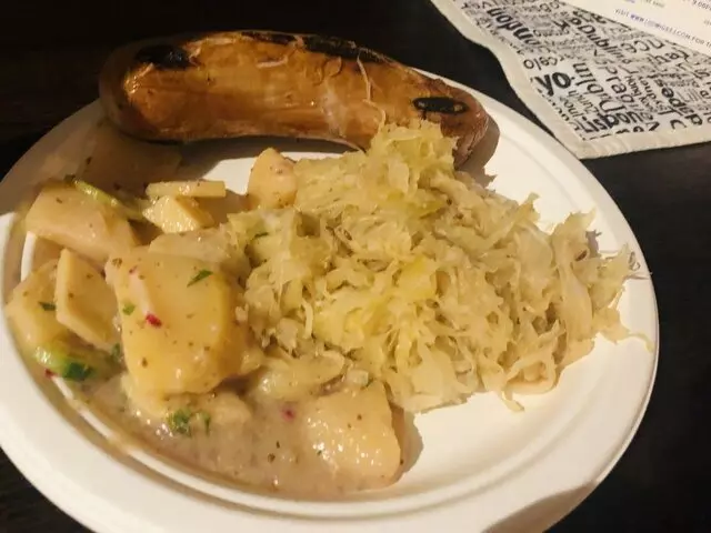Ludwigs German Table