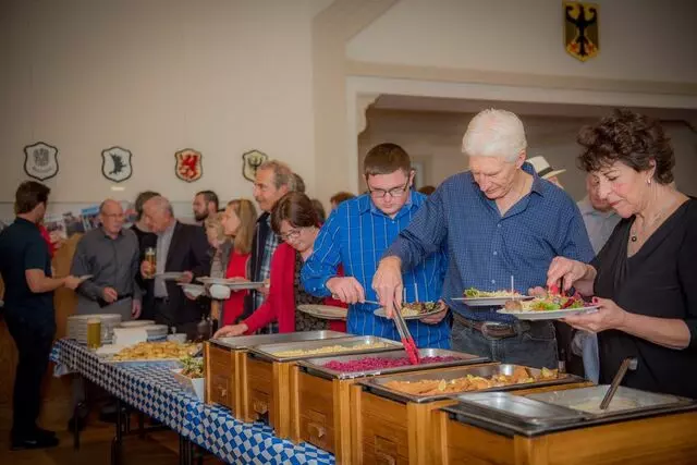 Ludwigs German Table