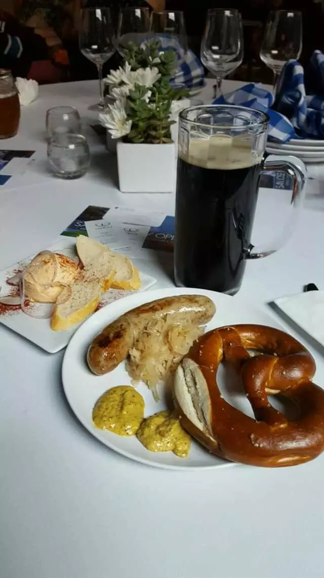 Ludwigs German Table