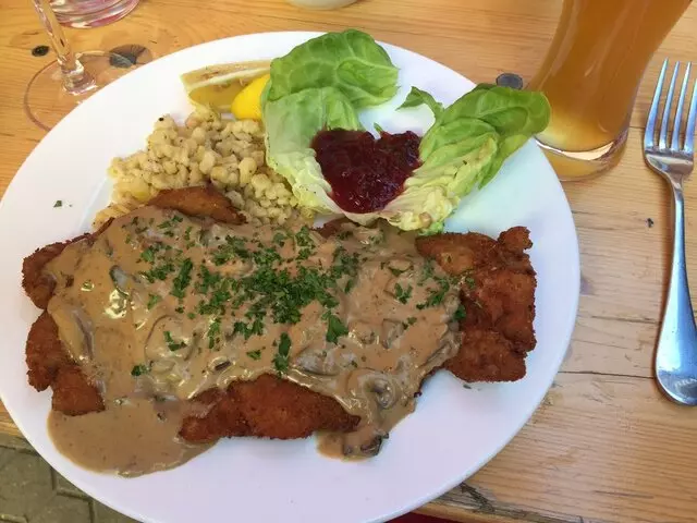 Ludwigs German Table