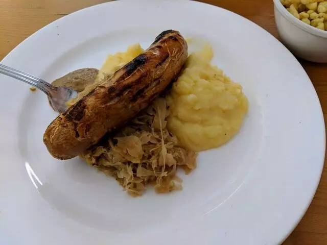 Ludwigs German Table