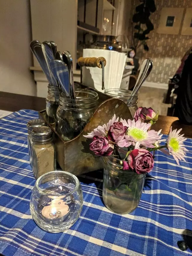 Ludwigs German Table