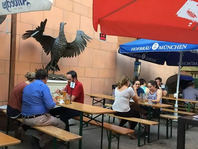 Ludwigs German Table