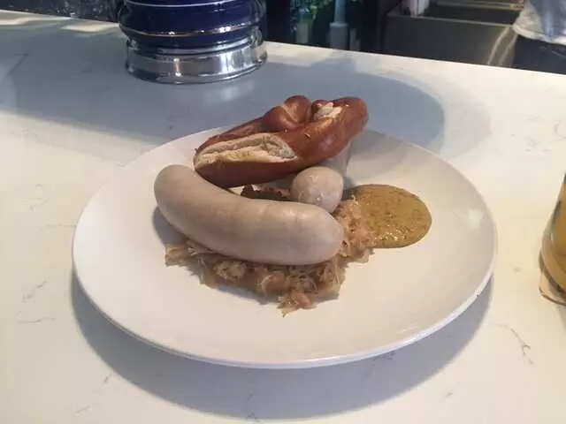 Ludwigs German Table