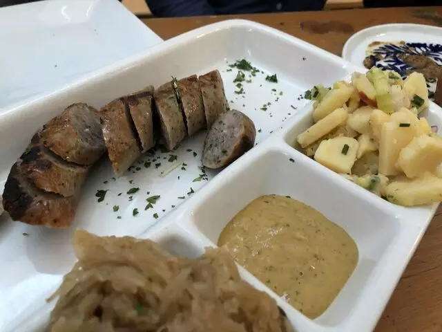 Ludwigs German Table