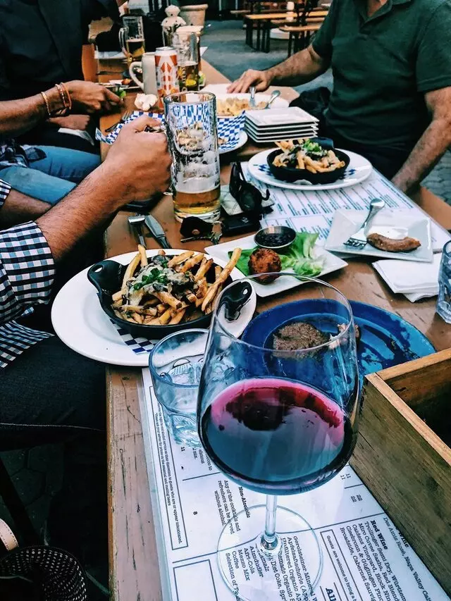 Ludwigs German Table