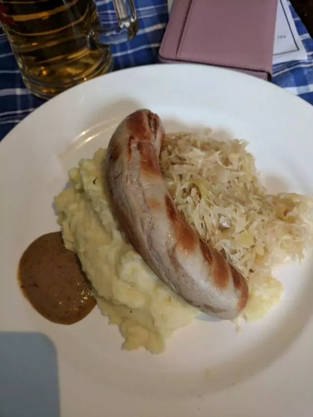 Ludwigs German Table