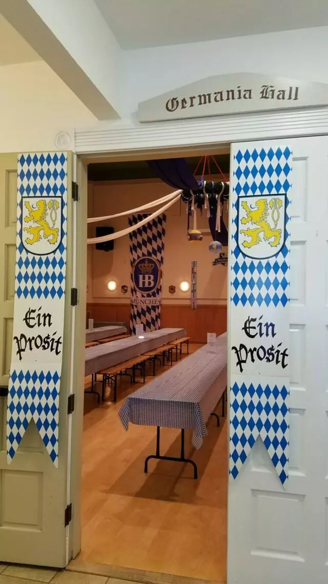 Ludwigs German Table