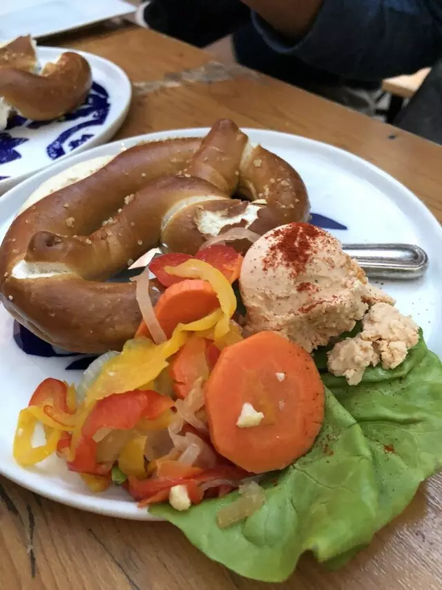 Ludwigs German Table