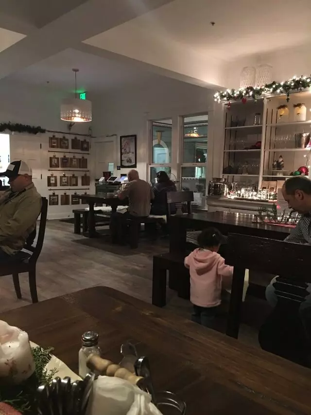 Ludwigs German Table