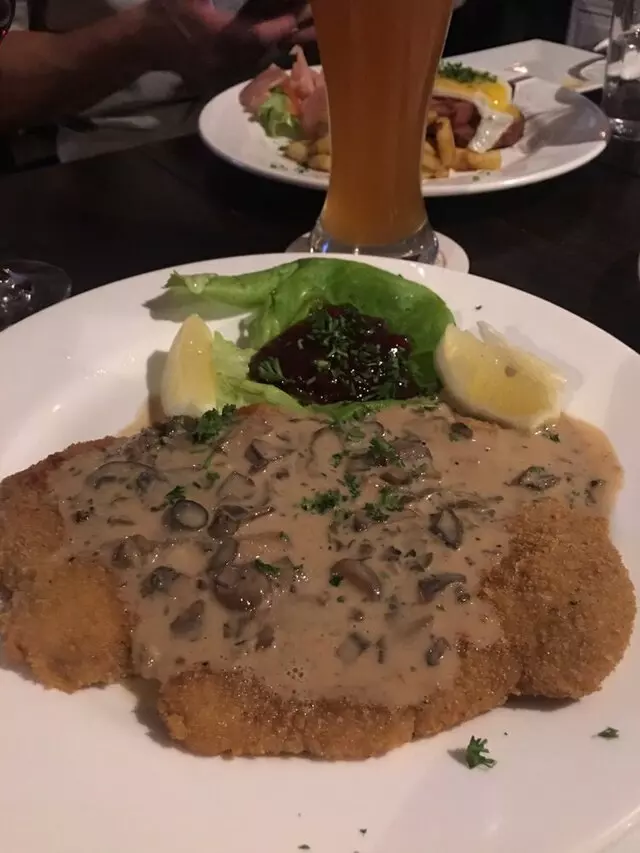 Ludwigs German Table