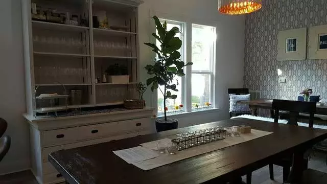 Ludwigs German Table