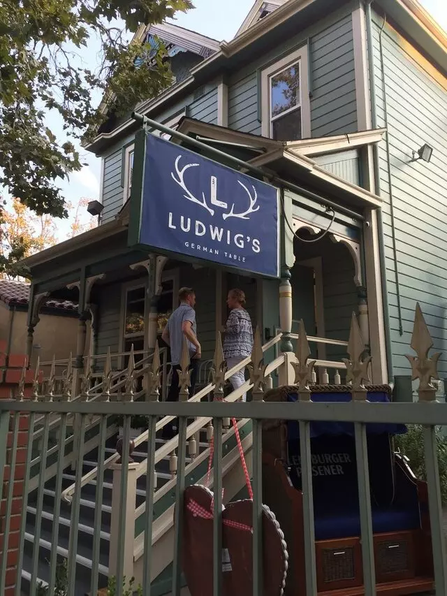 Ludwigs German Table