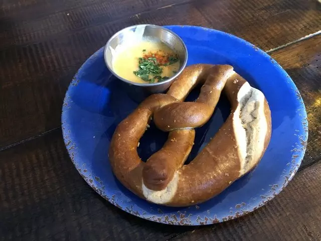 Ludwigs German Table