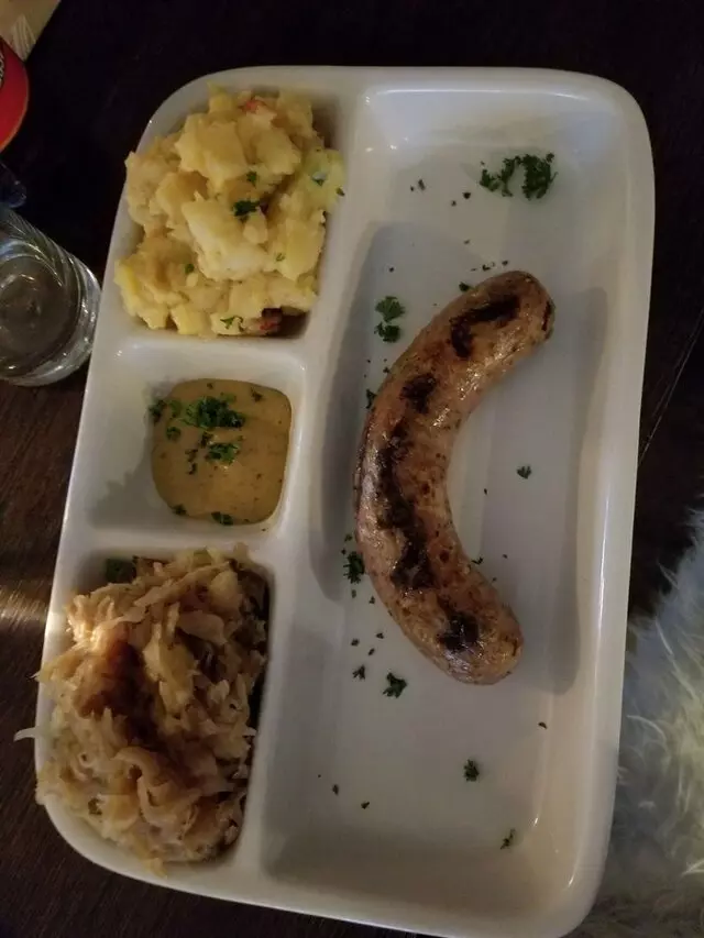 Ludwigs German Table