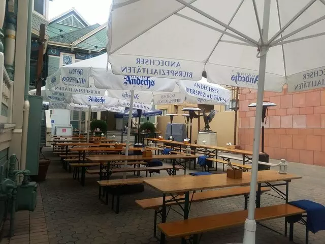 Ludwigs German Table