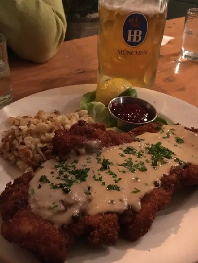 Ludwigs German Table