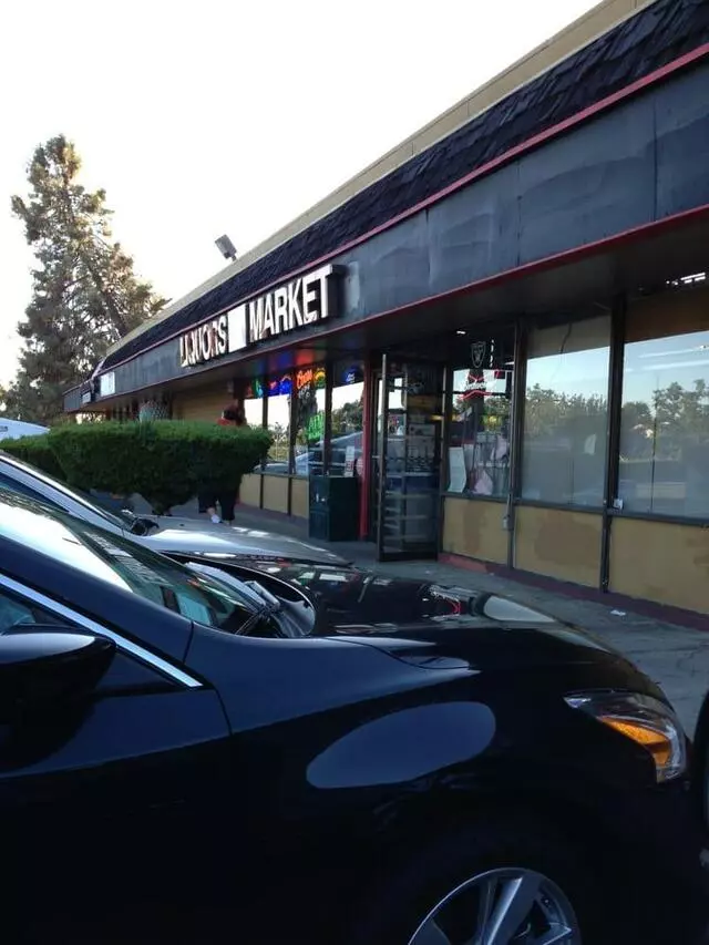 7 Plus Market and Liquor