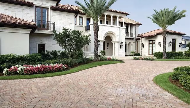 Pacific Interlock Pavingstone