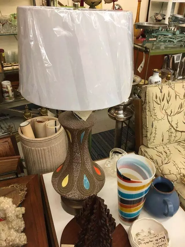 Antiques Colony