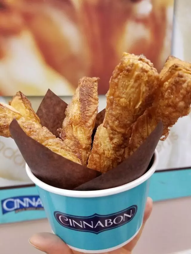 Cinnabon