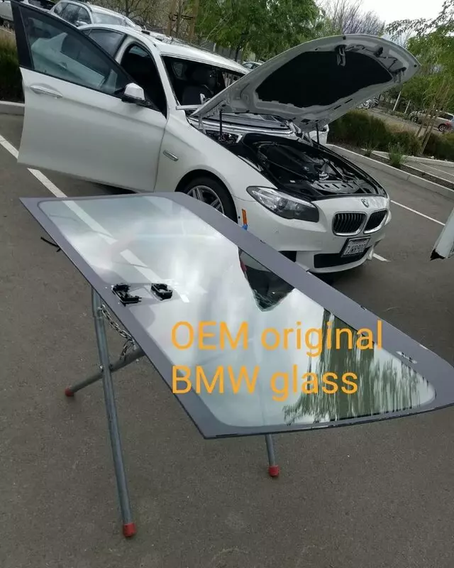 J & J Auto Glass
