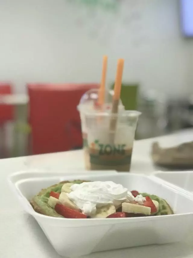 The Tea Zone & Fruit Bar