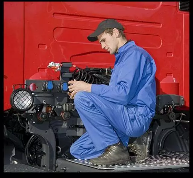 Tres Amigos Auto Repair and Tires
