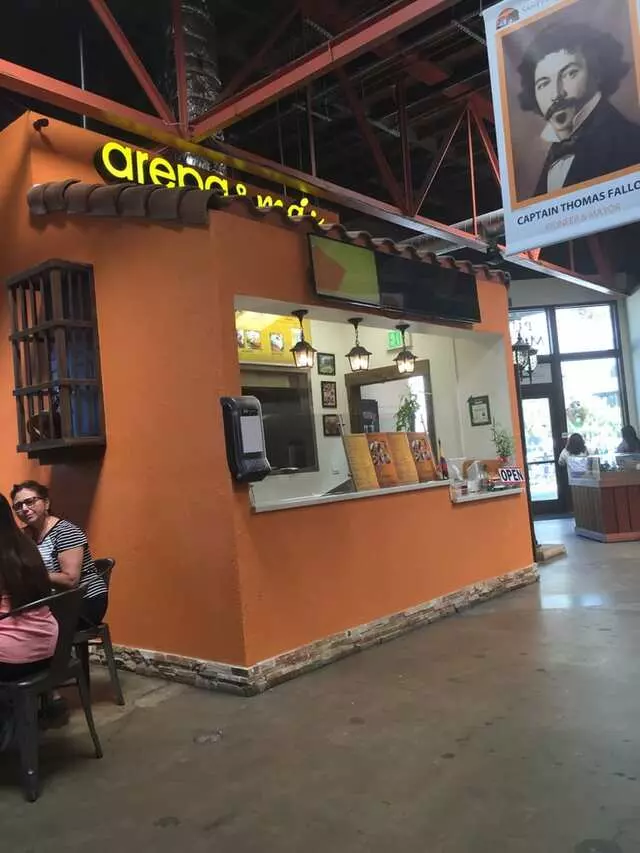 Arepa & Mas