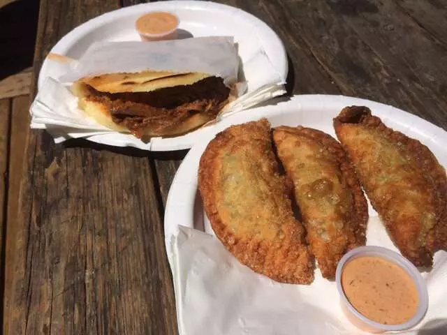 Arepa & Mas