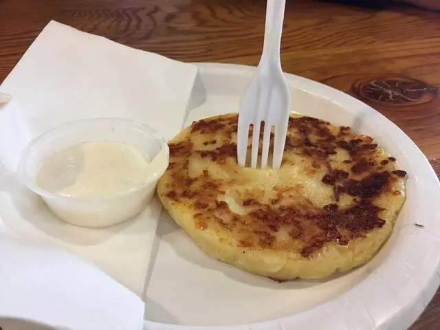 Arepa & Mas