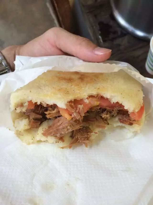 Arepa & Mas