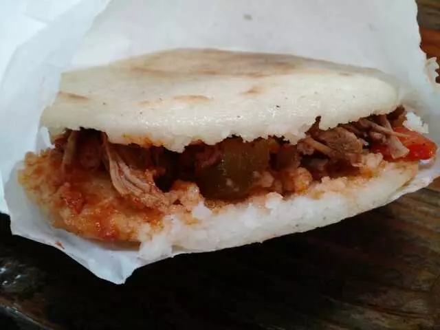 Arepa & Mas